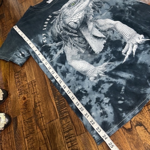 Key Largo Gildan Tee Shirt with Iguana graphics blue grey green white small - Picture 3 of 10